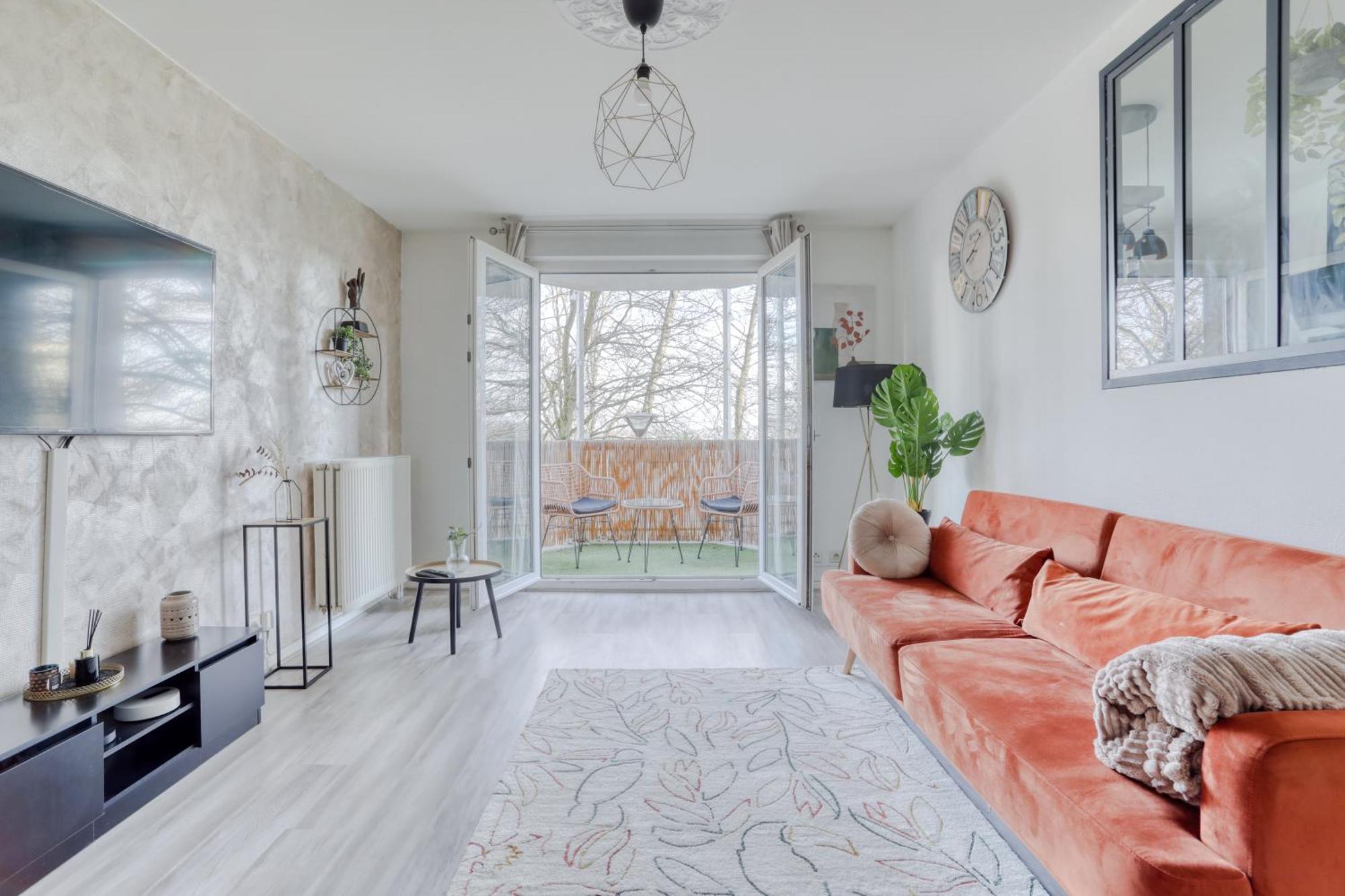 Le Warm Cocon - Spacieux T3 - 5 Personnes - Wifi Et Parking Rosny-sous-Bois Esterno foto